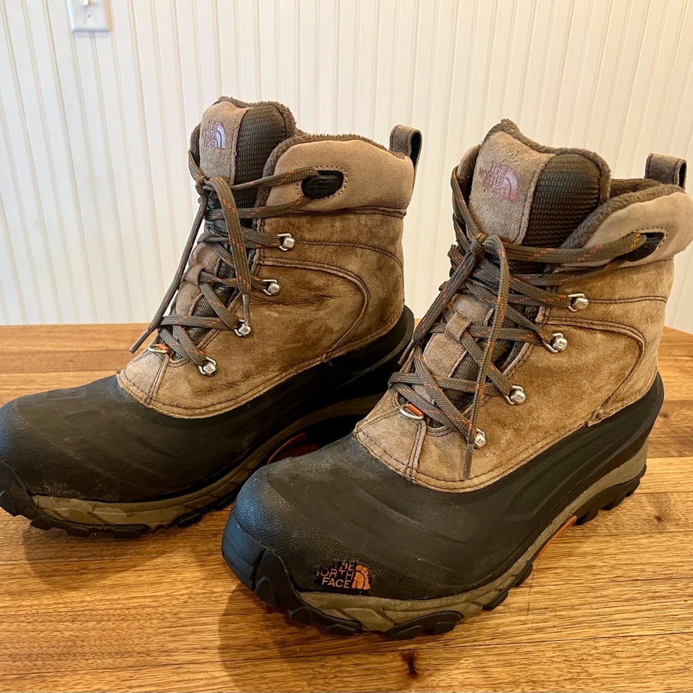 The North Face Chilkat Lace Insulated Waterproof Boots Men’s Leather SZ 11.5